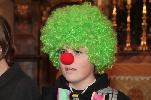 Ein Clown, der mit Leib und Seele tanzt! (© Foto: Pfarre Bleiburg/Pliberk)