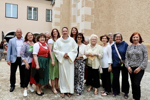 Unser frisch gebackener Akolyth Otto Hoffmann mit Freunden (Foto: PAss. Peter Artl) Unser frisch gebackener Akolyth Otto Hoffmann mit Freunden (Foto: PAss. Peter Artl)
