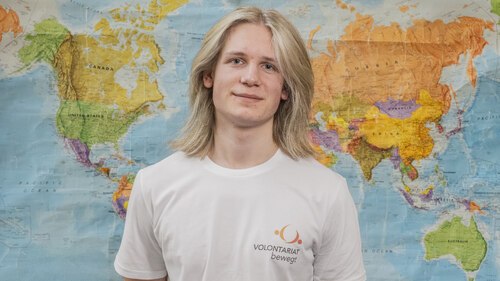 Jan Bach vor seinem Freiwilligeneinsatz in Kambodscha Foto: Julian Funk / VOLONTARIAT bewegt