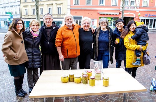 <a  data-cke-saved-href=“https://www.kath-kirche-kaernten.at/pfarren/detail/C3258/aktion-familienfasttag-der-katholischen-frauenbewegung“ href=“https://www.kath-kirche-kaernten.at/pfarren/detail/C3258/aktion-familienfasttag-der-katholischen-frauenbewegung“ target=“_blank“>https://www.kath-kirche-kaernten.at/pfarren/detail/C3258/aktion-familienfasttag-der-katholischen-frauenbewegung</a>.<br />
Foto: Georg Brandstätter