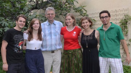v. l. n. r.: Lukas Hartwig, Ulrike Ebner, P. Petrus Obermüller SDB (geistlicher Begleiter des Volontariatsprogramm), Cornelia Matejka (Jugend Eine Welt), Christian Todorovic (© Foto: Jugend Eine Welt / Rupprecht) v. l. n. r.: Lukas Hartwig, Ulrike Ebner, P. Petrus Obermüller SDB (geistlicher Begleiter des Volontariatsprogramm), Cornelia Matejka (Jugend Eine Welt), Christian Todorovic (© Foto: Jugend Eine Welt / Rupprecht)