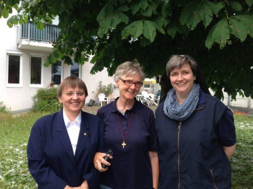 von links nach rechts: Sr. Dorothea Rosenberger, Sr. Pallotti Findenig, Sr. Silke Andrea Mallmann (© Foto: Frauenorden)