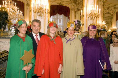 Sabine Haas, Christian, Kerstin, Stefanie und Veronika Laussegger beim Staatsoberhaupt (© Foto: Kubelka) Sabine Haas, Christian, Kerstin, Stefanie und Veronika Laussegger beim Staatsoberhaupt (© Foto: Kubelka)