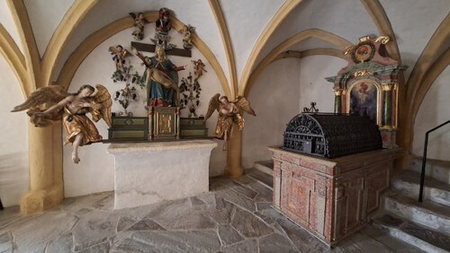 Bildunterschrift (Bildrechte sind zwingend anzugeben!) Bildunterschrift (Bildrechte sind zwingend anzugeben!)