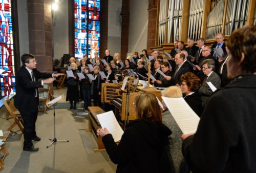 Die besondere Bedeutung des Osterfestes kommt auch in der besonders feierlichen kirchenmusikalischen Gestaltung der Gottesdienste zum Ausdruck. (© Foto: Pressestelle ) Die besondere Bedeutung des Osterfestes kommt auch in der besonders feierlichen kirchenmusikalischen Gestaltung der Gottesdienste zum Ausdruck. (© Foto: Pressestelle )