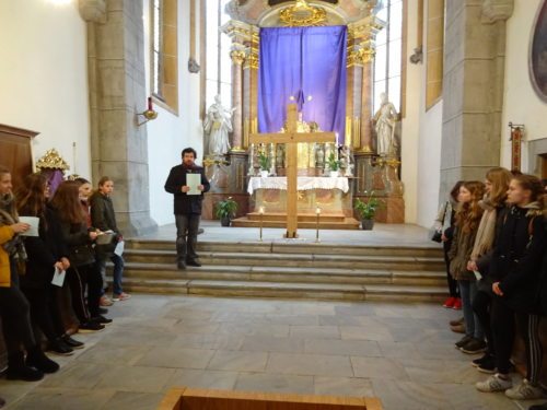 Jugendkreuzweg in der Markuskirche (© Foto: KJ Lavanttal)