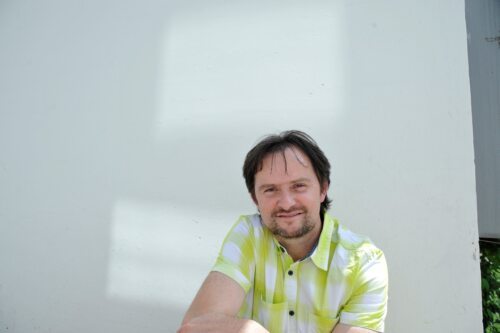 Martin Kuchling je drugič prejemnik prve nagrade Nedeljinega literarnega natečaja za izvirno črtico. (Gotthardt) Martin Kuchling je drugič prejemnik prve nagrade Nedeljinega literarnega natečaja za izvirno črtico. (Gotthardt)