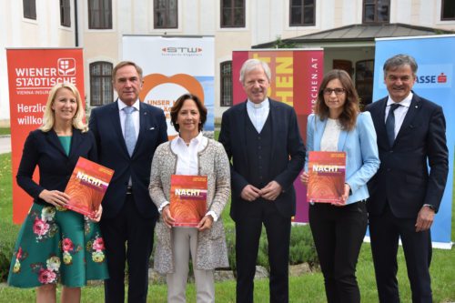 Freuen sich auf die Lange Nacht der Kirchen: Projektleiterin Iris Binder, Superintendent Manfred Sauer, Vorstandsdirektorin Gabriele Semmelrock-Werzer (Kärntner Sparkasse), Diözesanadministrator Engelbert Guggenberger, Marketlingleiterin Kristin Kretzschmar-Neubacher (Stadtwerke Klagenfurt), Landesdirektor Erich Obertautsch (Wiener Städtische). Foto: Karl-Heinz Kronawetter