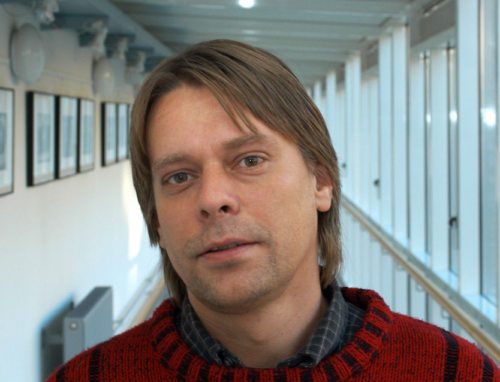 Leben je za svojo antologijo izbral in uredil 40 samostojnih besedil ali odlomkov 25 koroških avtorjev in avtoric.  (© Foto: Marko Lipuš)