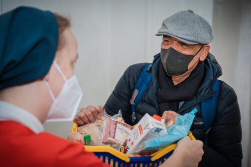 Lebenmittelausgabe der Caritas Kärnten (Foto: Johannes Leitner / Caritas)