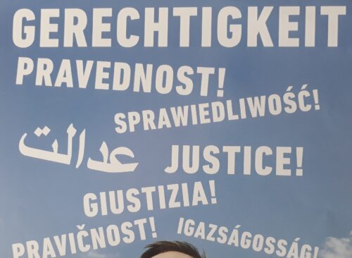 Gerechtigkeit ist mehrsprachig (Bild: Zablatnik)