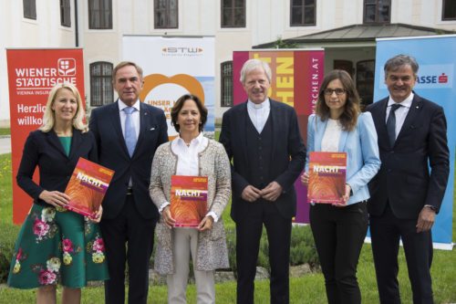 Projektleiterin Binder, Superintendent Sauer, Vorstandsdirektorin Semmelrock-Werzer (Kärntner Sparkasse), Diözesanadministrator Guggenberger, Marketlingleiterin Kretzschmar-Neubacher (Stadtwerke Klagenfurt), Landesdirektor Obertautsch (Wiener Städtische), v. l.; Foto: Karl-Heinz Kronawetter