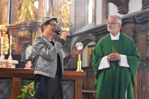 Ina Loitzl und Stiftspfarrer Josef-Klaus Donko (Foto: KH Kronawetter/Internetredaktion)