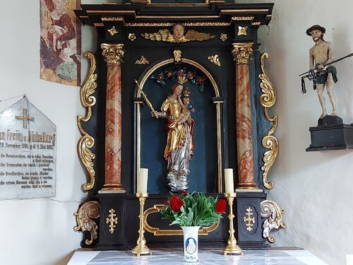 Marienaltar in der Pfarrkirche St. Paul. (St). Marienaltar in der Pfarrkirche St. Paul. (St).