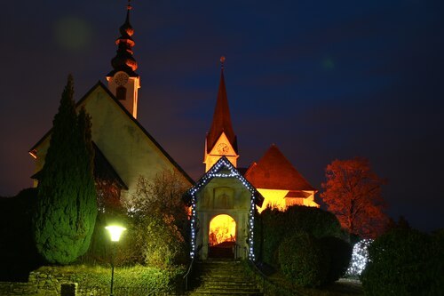 Maria Wörth 2021 in Orange (kfb Kärnten)