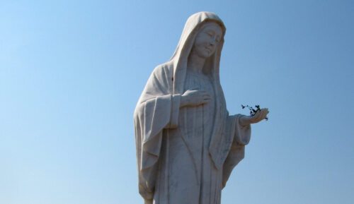 Bildunterschrift (Bildrechte sind zwingend anzugeben!) Bildunterschrift (Bildrechte sind zwingend anzugeben!)