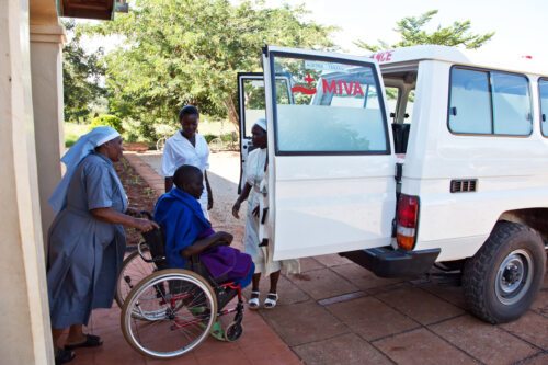 MIVA-Ambulanz: Fahrzeuge mit medizinischer Ausstattung werden in Afrika, Asien und Lateinamerika dringend gebraucht. (Foto: Homepage der MIVA).