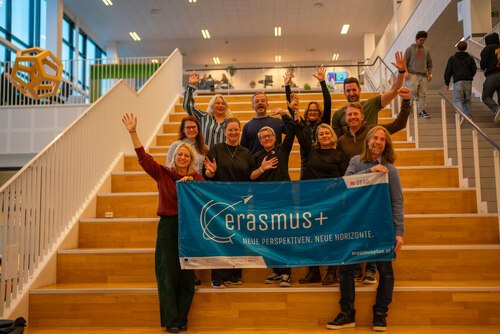 <a href=“https://www.kath-kirche-kaernten.at/dioezese/detail/C2738/ein-innovativer-lehrgang-fuer-insassinnen“ rel=“noopener“ target=“_blank“>>>>&nbsp; Ein innovativer Lehrgang für Insass:innen <<<<</a>