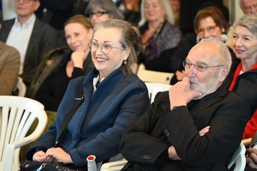 Bildunterschrift (Bildrechte sind zwingend anzugeben!)