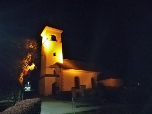 ORANGE THE WORLD<br />
Pfarrkirche Sattendorf<br />
Foto: Rainer Furlan