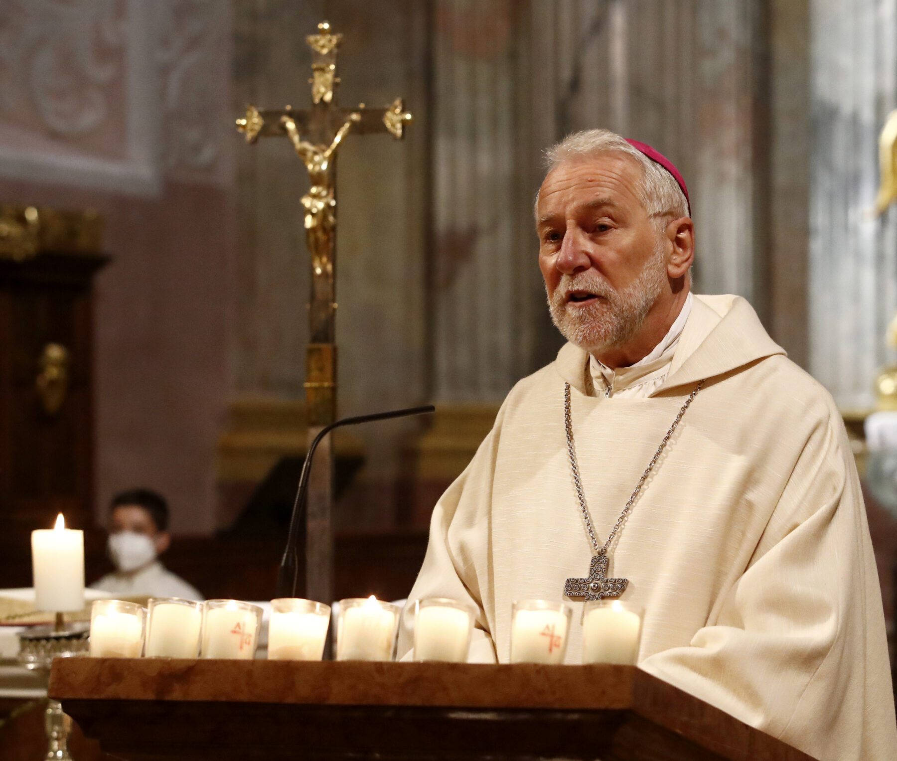 Bischof Marketz In Osternachtliturgie sterlich Leben Hei t Sich Von 