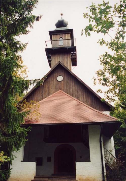 Die Oswaldibergkirche nach der Restaurierung 1988 (© Foto: Pfarrarchiv)