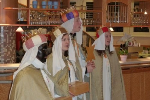 Singen in Thermenhof in Warmbad/Villach (© Foto: St. Josef)