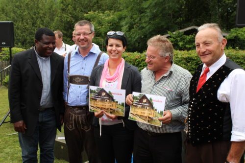 Gewinner der Hauptpreise 2x 1 Woche Almurlaub in der Pfarrhütte (© Foto: MA)