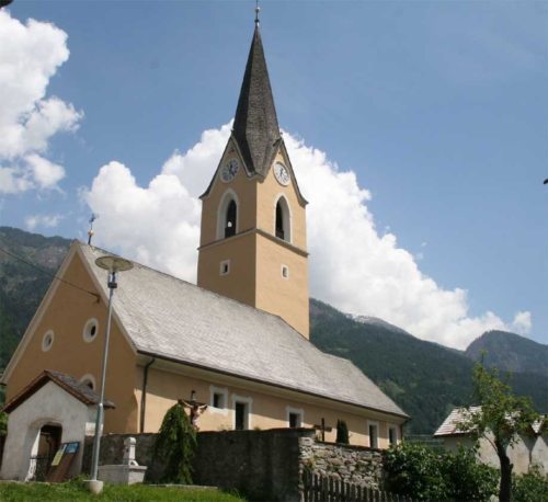 Foto  Unterschrift: Pfarrkirche Kolbnitz St. Jakobus (© Foto: Hans Tuppinger)