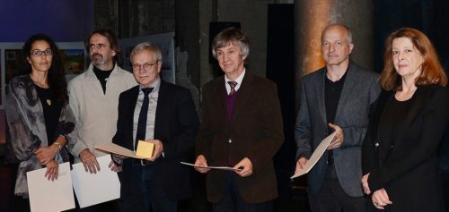 Freuen sich über die hohe Auszeichnung: Architekten-Team Winkler+Ruck, DI Breitfuss, Diözesankonservator Mahlknecht und Vizekanzler Kronawetter (im Bild mit ZV-Präsidentin Schreieck), v. l. n. r. (© Foto: ZV/Andreas Buchberger)