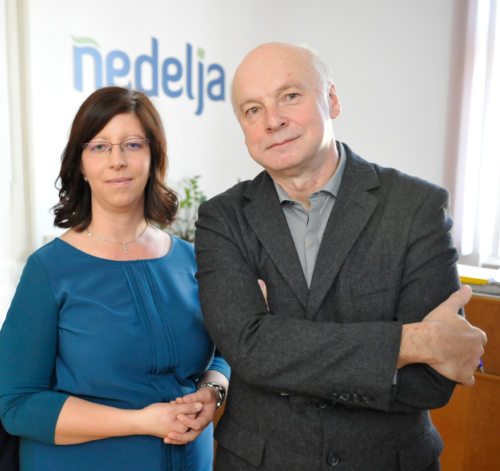 Der scheidende Chefredakteur Tomažič mit seiner Nachfolgerin Rihter (© Foto: Nedelja ) Der scheidende Chefredakteur Tomažič mit seiner Nachfolgerin Rihter (© Foto: Nedelja )