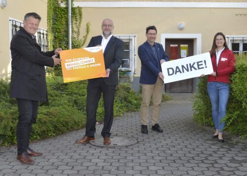 Bildunterschrift (Bildrechte sind zwingend anzugeben!) Bildunterschrift (Bildrechte sind zwingend anzugeben!)