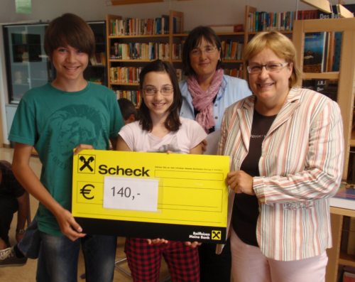 Scheckübergabe (© Foto: Mag. Markus Pippan)