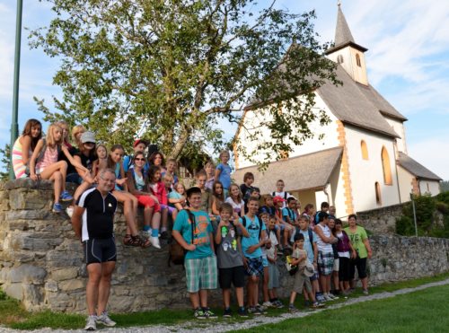 Unsere Minis in Tanzenberg (© Foto: I. Stockhammer) Unsere Minis in Tanzenberg (© Foto: I. Stockhammer)