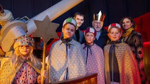 Sternsingergruppe mit Bischof Josef Marketz (Foto: JungeKirche Kärnten)