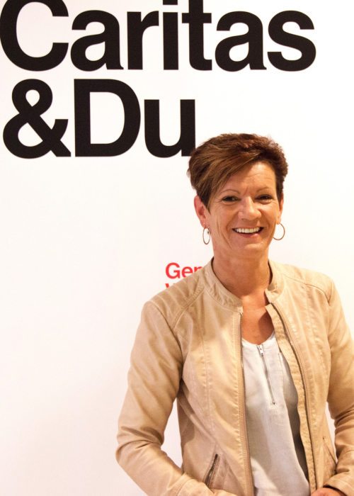 Kursbegleiterin Heidi Stockenbojer (Foto: Caritas Kärnten) Kursbegleiterin Heidi Stockenbojer (Foto: Caritas Kärnten)