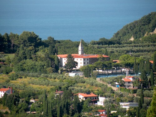 Bildunterschrift (Bildrechte sind zwingend anzugeben!)