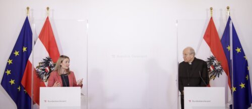 Bildunterschrift (Bildrechte sind zwingend anzugeben!) Bildunterschrift (Bildrechte sind zwingend anzugeben!)