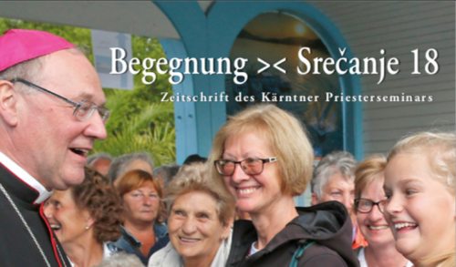 Ausschnitt aus dem Titelblatt 2018: “Menschen suchen – Gott finden“ – Bischof Alois Schwarz mit Pilgerinnen und Pilgern der Wörthersee-Marienschiffsprozession am 15.8.2016 (Pressestelle / Eggenberger; Layout: ilab crossmedia, Klagenfurt)