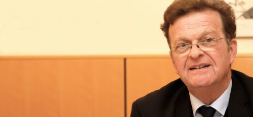 Wolfgang Schwarz, Direktor des Österreichischen Bibelwerks, im SONNTG-Gespräch zur Aktualität und Provokation der biblischen Botschaft (© Foto: Georg Haab / SONNTAG) Wolfgang Schwarz, Direktor des Österreichischen Bibelwerks, im SONNTG-Gespräch zur Aktualität und Provokation der biblischen Botschaft (© Foto: Georg Haab / SONNTAG)
