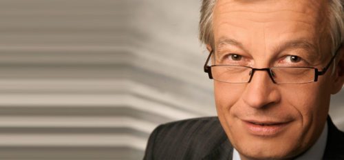 Wer glaubt, dass Mozart-Hören die Intelligenz fördert, wird von Aljoscha Neubauer enttäuscht: Intelligenz ist angeboren und wird in der Schule gefördert - nur in Österreich nicht genug. Ein “Sonntag“-Gespräch darüber, warum und wie man intelligent wird. (© Foto: kfu graz) Wer glaubt, dass Mozart-Hören die Intelligenz fördert, wird von Aljoscha Neubauer enttäuscht: Intelligenz ist angeboren und wird in der Schule gefördert - nur in Österreich nicht genug. Ein “Sonntag“-Gespräch darüber, warum und wie man intelligent wird. (© Foto: kfu graz)