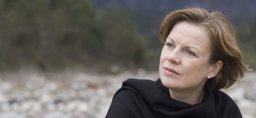 Die Sängerin Bernarda Fink im SONNTAG-Interview über Weihnachten auf der südlichen Halbkugel, Musik und Glaube (© Foto: Klemen Breitfuss) Die Sängerin Bernarda Fink im SONNTAG-Interview über Weihnachten auf der südlichen Halbkugel, Musik und Glaube (© Foto: Klemen Breitfuss)