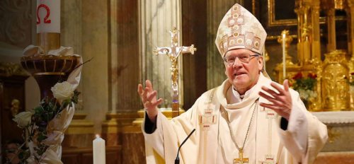 Das Osterlicht in der Begegnung mit den Menschen finden - Predigt von Bischof Schwarz in der Osternachtliturgie im Klagenfurter Dom (© Foto: Archivfoto Pressestelle / Eggenberger)