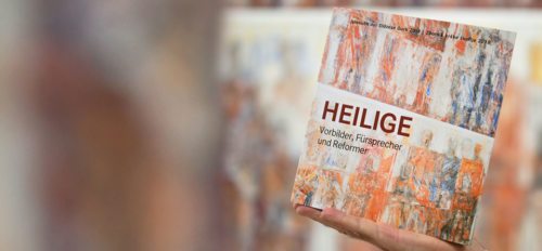 „Heilige – Vorbilder, Fürsprecher und Reformer“ lautet der Titel des neuen Jahrbuches 2018 der Diözese Gurk/Zbornik krške škofije (© Foto: Pressestelle der Diözese Gurk / Neumüller)