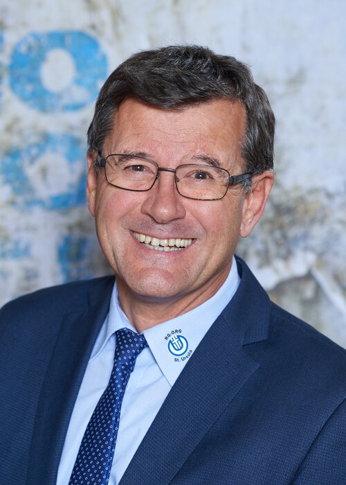 Harald Triebnig, Direktor des Bischöflichen RG/ORG St. Ursula Harald Triebnig, Direktor des Bischöflichen RG/ORG St. Ursula