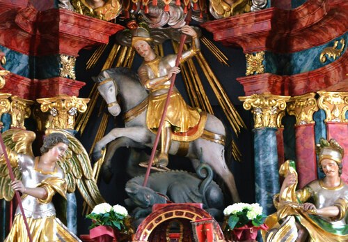 Pfarrpatron Hl. Georg / Ausschnitt des Hauptaltars in der Pfarrkirche Köttmannsdorf (© Foto: UM)
