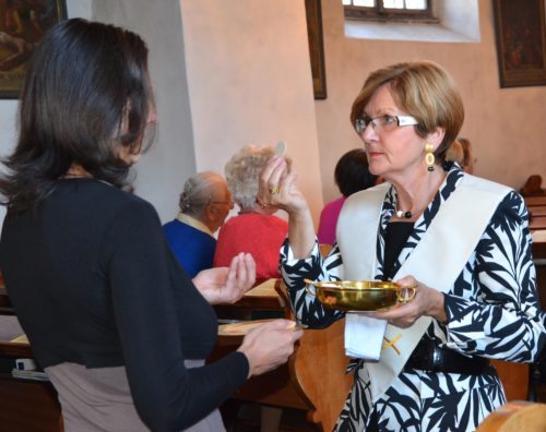 Ingeborg Veratschnig bei der Ausübung ihres Dienstes. (© Foto: UM)