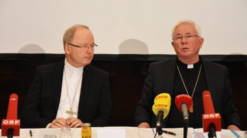 Der apostolische Visitator Erzbischof Dr. Franz Lackner (re.) und der Vorarlberger Bischof Dr. Benno Elbs (Foto: KH Kronawetter/ Internetredaktion)