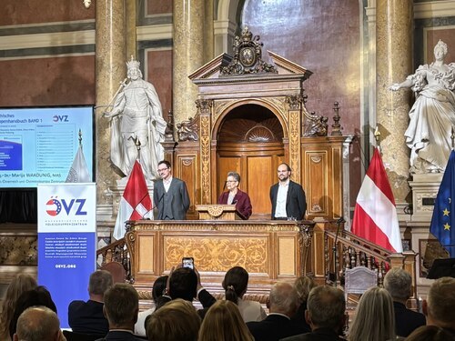 Bildunterschrift (Bildrechte sind zwingend anzugeben!)