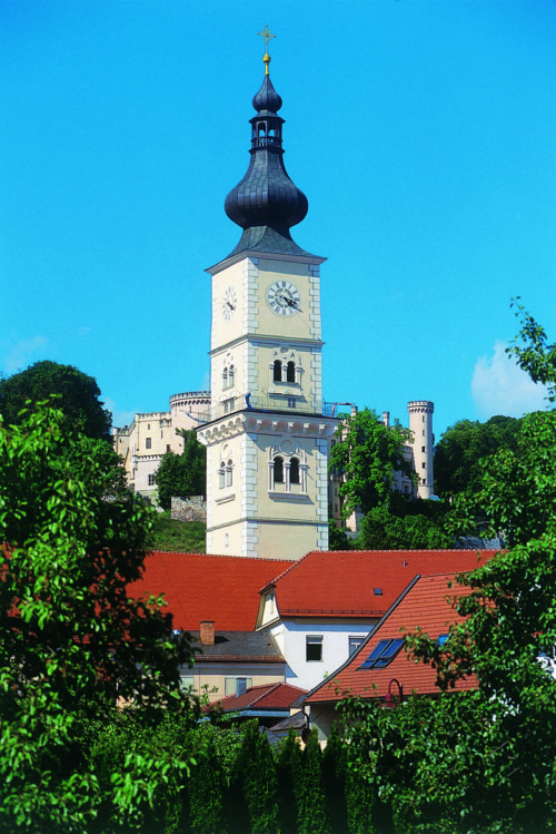 Die Wolfsberger Stadtpfarrkirche erhält einen neuen Altar und einen neuen Ambo.  (© Foto: Pressestelle)